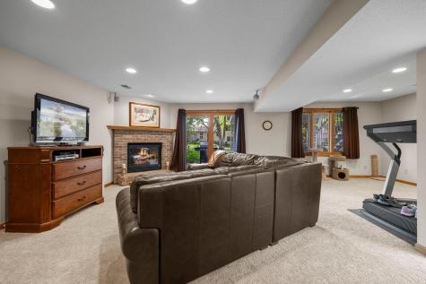 13274 Inglewood Avenue Savage MN 55378