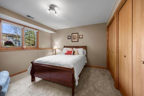 13274 Inglewood Avenue Savage MN 55378