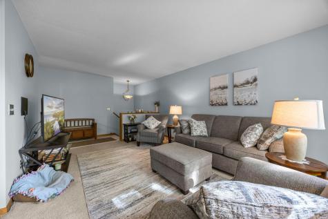 13274 Inglewood Avenue Savage MN 55378