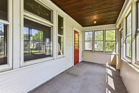53 Geranium Avenue E Saint Paul MN 55117