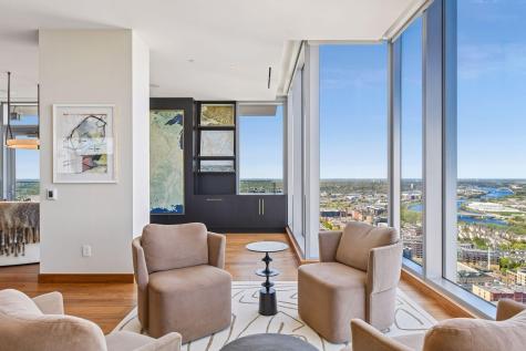 255 Hennepin Avenue Minneapolis MN 55408