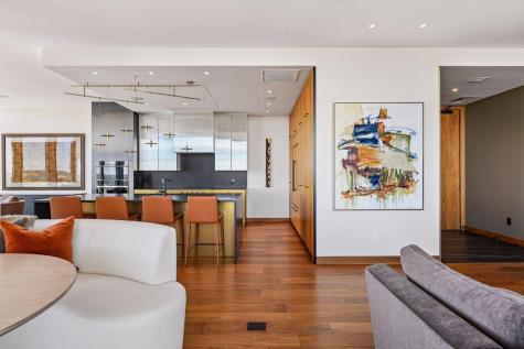 255 Hennepin Avenue Minneapolis MN 55408