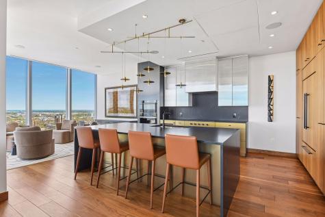255 Hennepin Avenue Minneapolis MN 55408