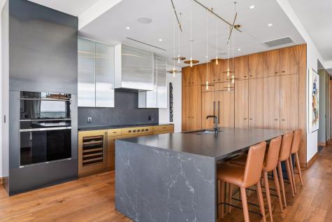 255 Hennepin Avenue Minneapolis MN 55408