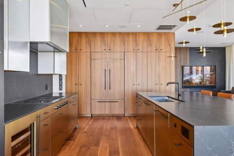 255 Hennepin Avenue Minneapolis MN 55408
