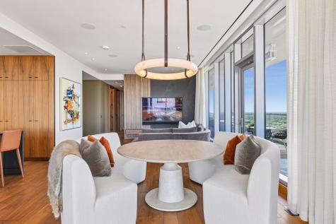 255 Hennepin Avenue Minneapolis MN 55408