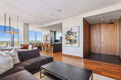 255 Hennepin Avenue Minneapolis MN 55408