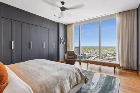 255 Hennepin Avenue Minneapolis MN 55408