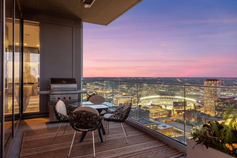 255 Hennepin Avenue Minneapolis MN 55408