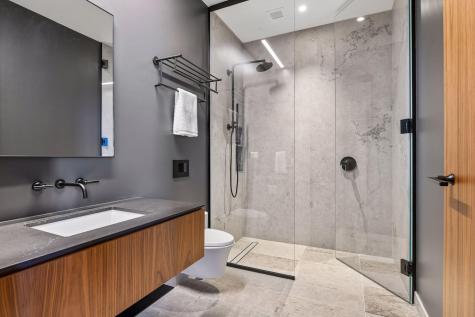 255 Hennepin Avenue Minneapolis MN 55408