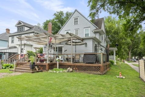 429 9th Avenue S Fargo ND 58103