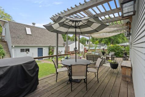 429 9th Avenue S Fargo ND 58103