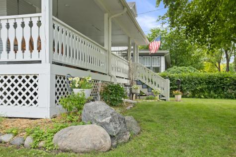 429 9th Avenue S Fargo ND 58103