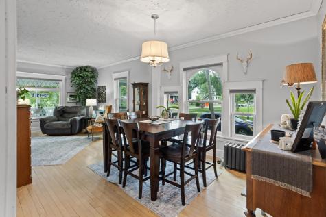 429 9th Avenue S Fargo ND 58103