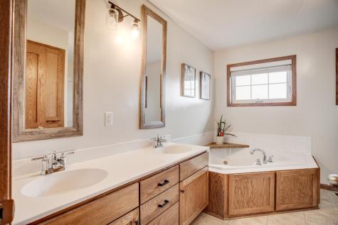 682 Lynn Court Delano MN 55328