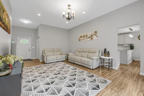 1431 Sumter Avenue N Golden Valley MN 55427