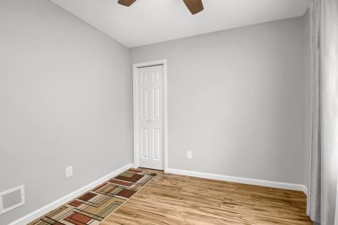 1431 Sumter Avenue N Golden Valley MN 55427