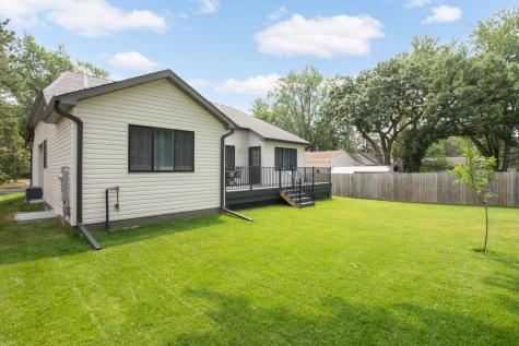 1431 Sumter Avenue N Golden Valley MN 55427