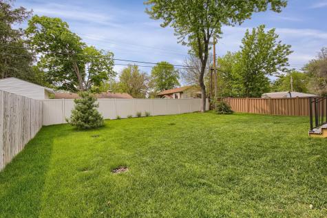 1431 Sumter Avenue N Golden Valley MN 55427