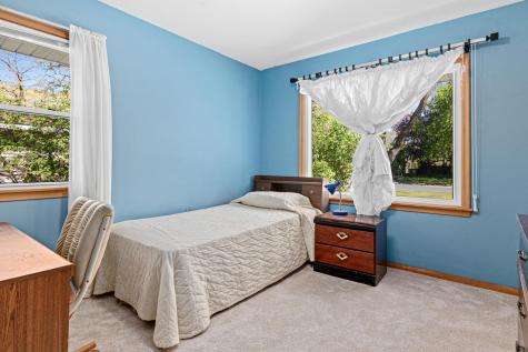 1328 66th Avenue NE Fridley MN 55432