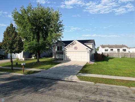 3517 12th Street S Moorhead MN 56560