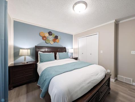 3517 12th Street S Moorhead MN 56560