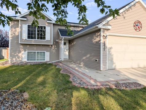 3517 12th Street S Moorhead MN 56560