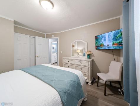 3517 12th Street S Moorhead MN 56560