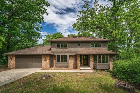 1473 Lake Park Circle Eagan MN 55122