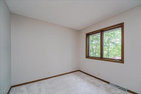 1473 Lake Park Circle Eagan MN 55122