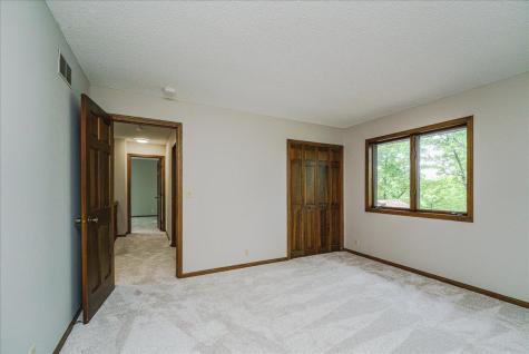 1473 Lake Park Circle Eagan MN 55122