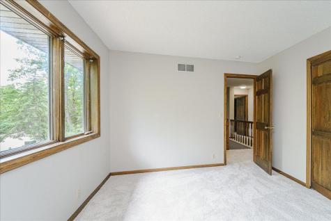1473 Lake Park Circle Eagan MN 55122