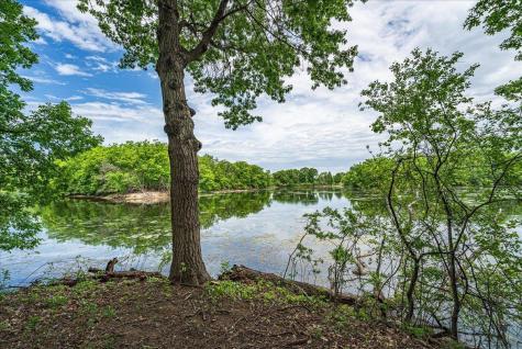 1473 Lake Park Circle Eagan MN 55122