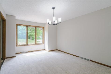 1473 Lake Park Circle Eagan MN 55122