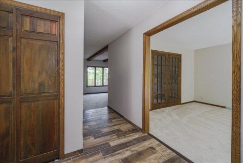 1473 Lake Park Circle Eagan MN 55122
