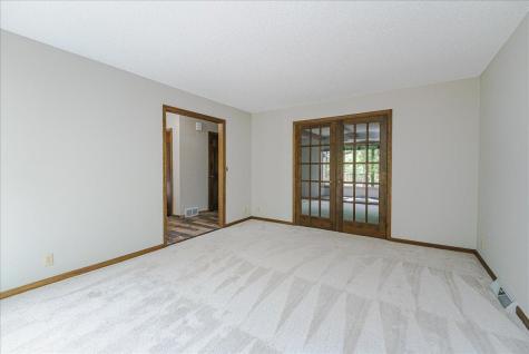 1473 Lake Park Circle Eagan MN 55122