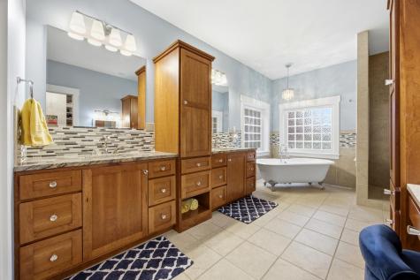 310 48th Avenue SW Moorhead MN 56560