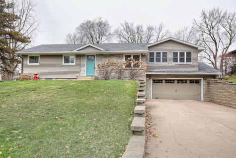 267 Hanska Court Shoreview MN 55126