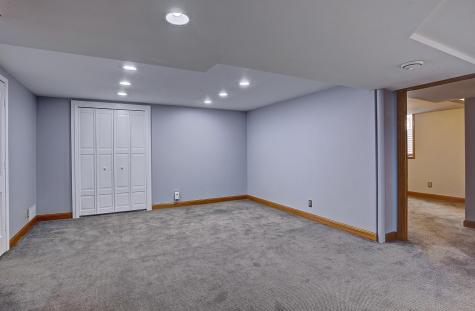 267 Hanska Court Shoreview MN 55126