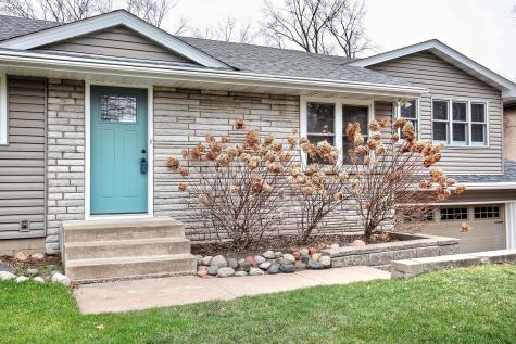 267 Hanska Court Shoreview MN 55126