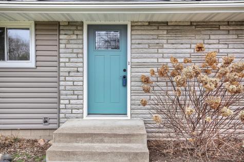 267 Hanska Court Shoreview MN 55126