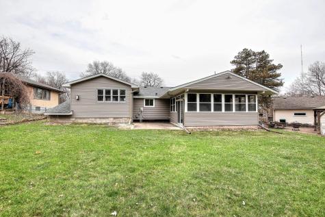 267 Hanska Court Shoreview MN 55126