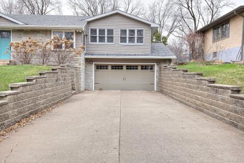 267 Hanska Court Shoreview MN 55126