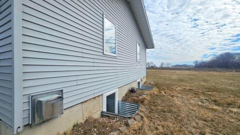 16404 440th Avenue Morris MN 56267