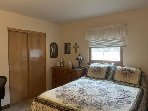 207 E Hollett Street Tracy MN 56175