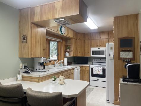 207 E Hollett Street Tracy MN 56175