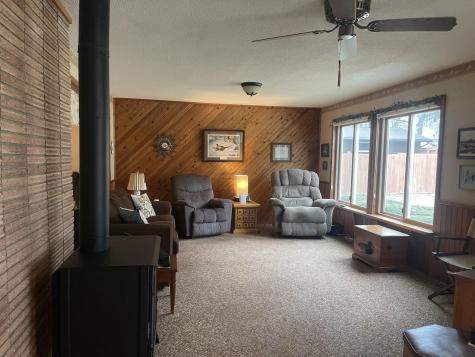 207 E Hollett Street Tracy MN 56175