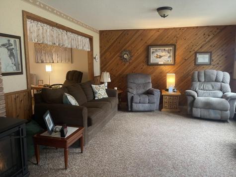 207 E Hollett Street Tracy MN 56175