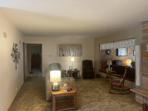 207 E Hollett Street Tracy MN 56175