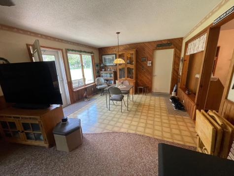 207 E Hollett Street Tracy MN 56175